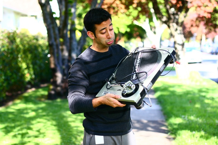 tech1200s1.jpg